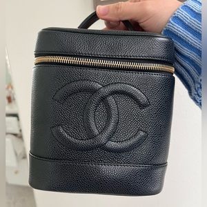 CHANEL CC Logo Caviar Skin Cosmetics Vanity Hand Bag